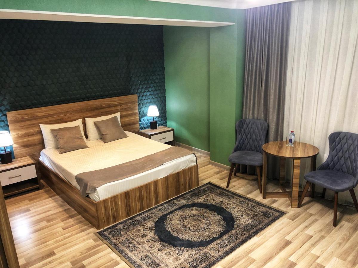 Gallery Lux Hotel Баку Экстерьер фото
