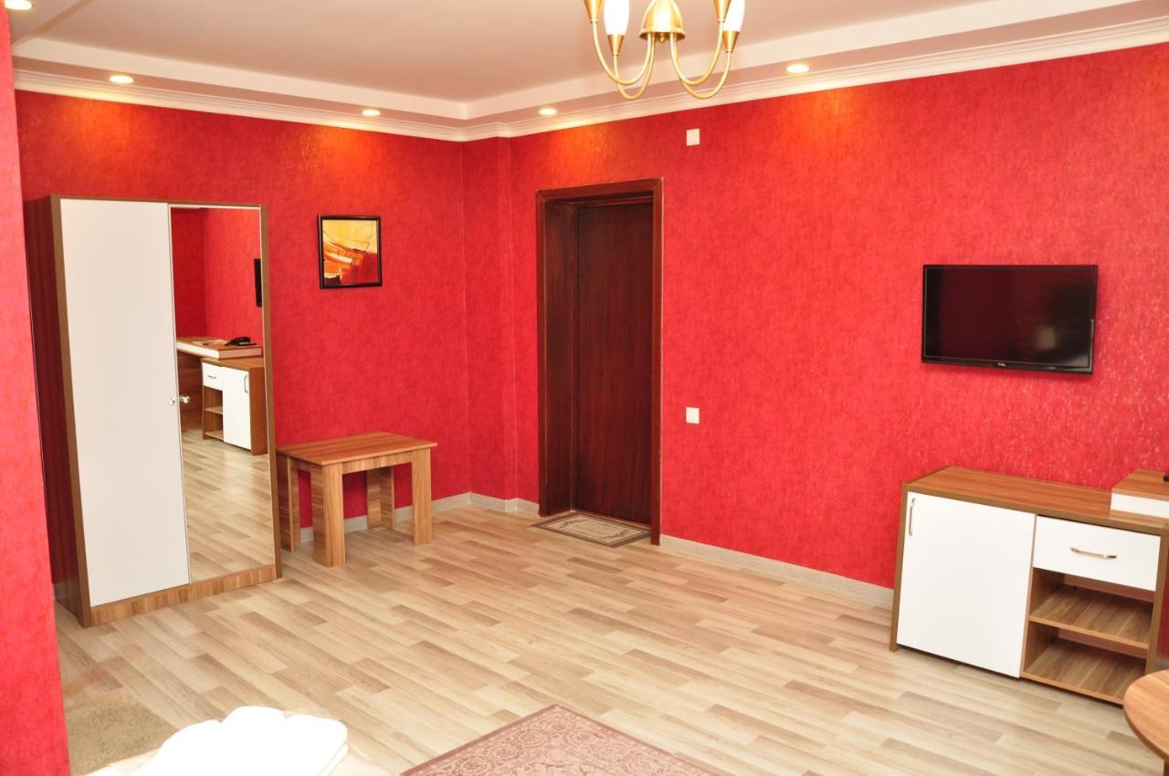 Gallery Lux Hotel Баку Экстерьер фото