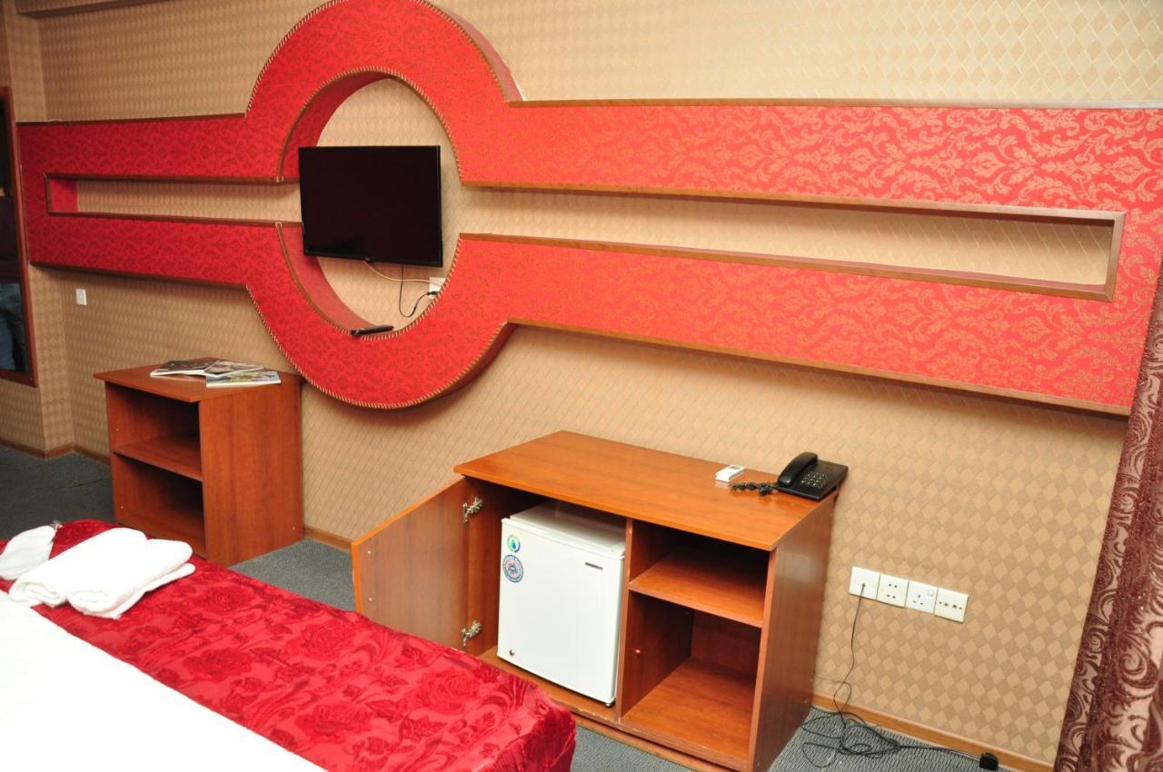 Gallery Lux Hotel Баку Экстерьер фото