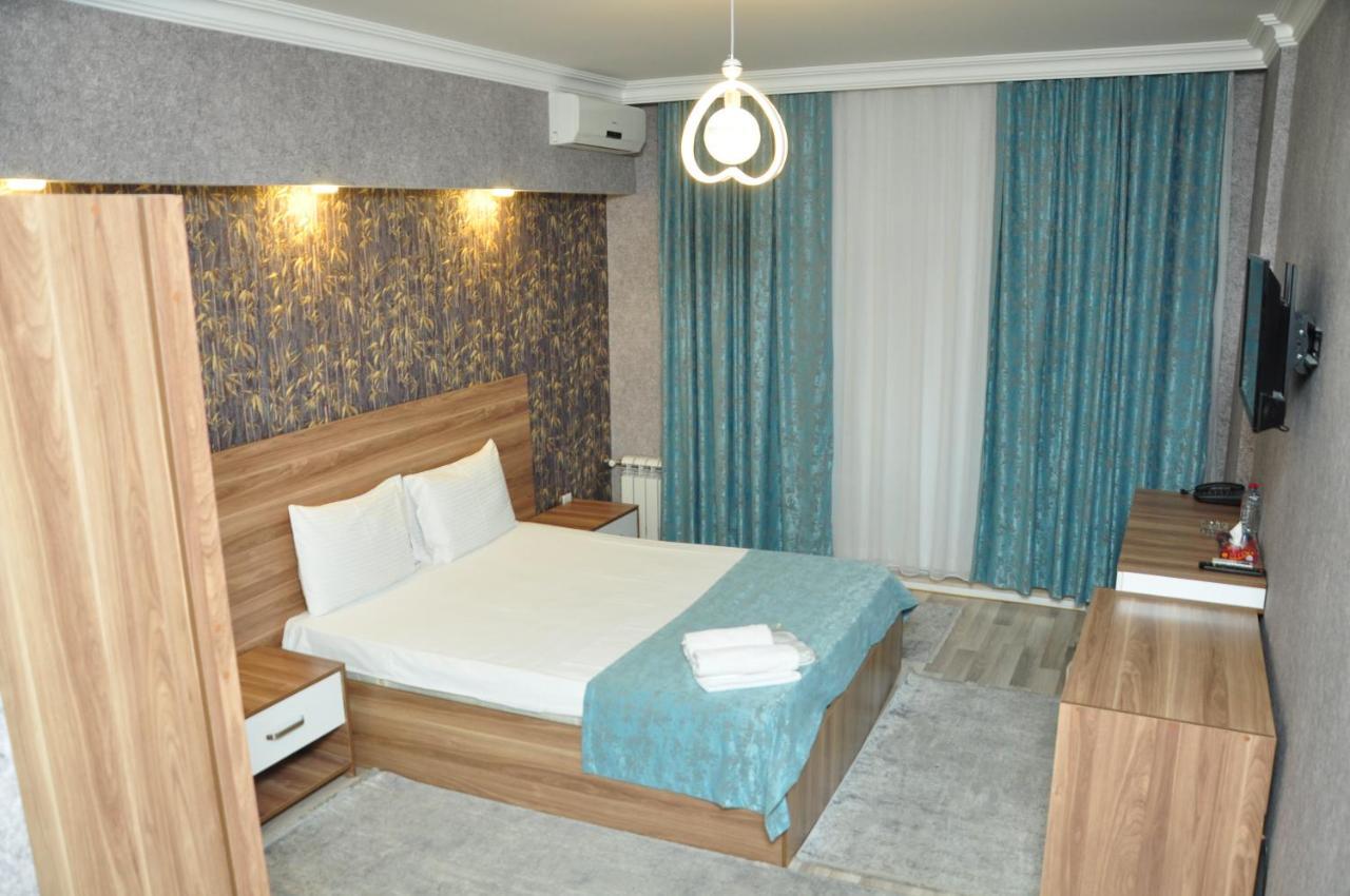 Gallery Lux Hotel Баку Экстерьер фото