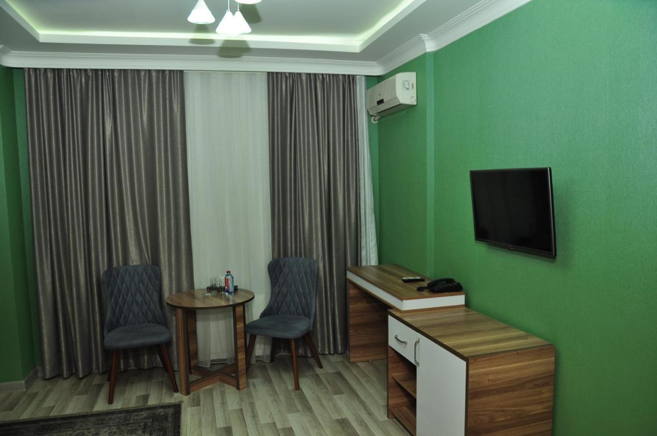 Gallery Lux Hotel Баку Экстерьер фото